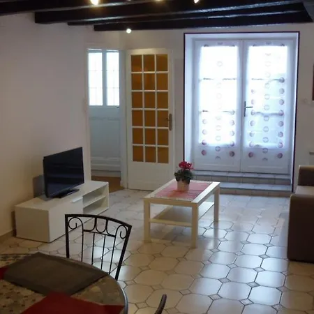 Les Calaubys Holiday home